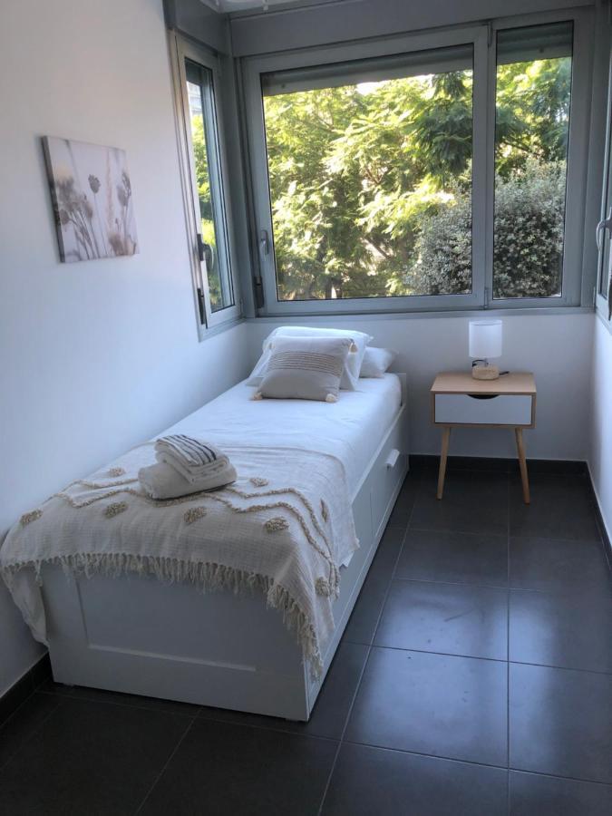 Standing Apartment Barcelona Forum Sant Adria de Besos Bagian luar foto
