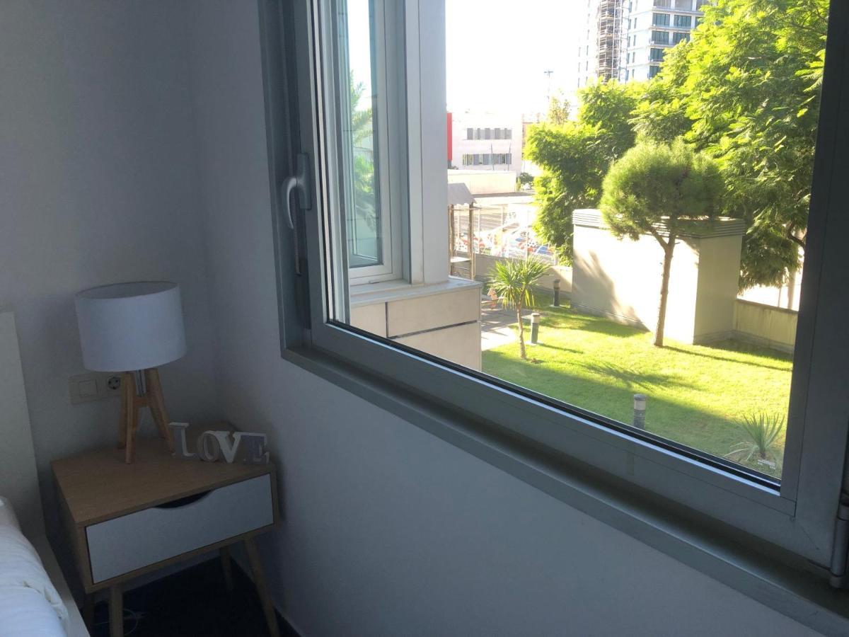 Standing Apartment Barcelona Forum Sant Adria de Besos Bagian luar foto